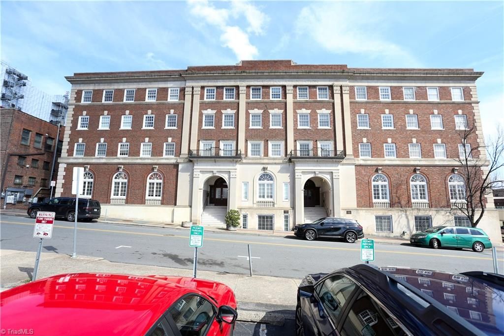 315 N Spruce Street 106, Winston-salem, NC 27101