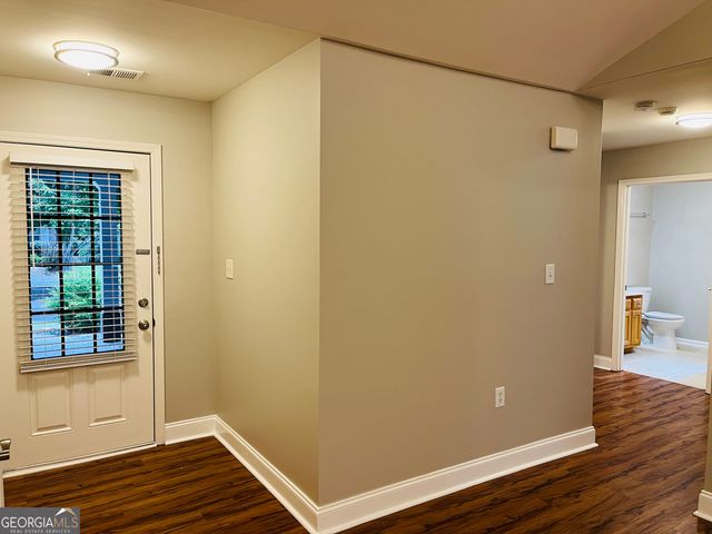 5750 Crest Hill Drive, Buford, GA 30518