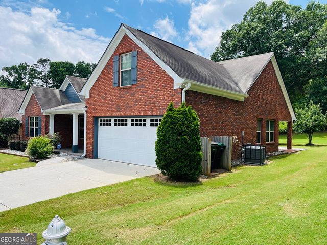 5750 Crest Hill Drive, Buford, GA 30518