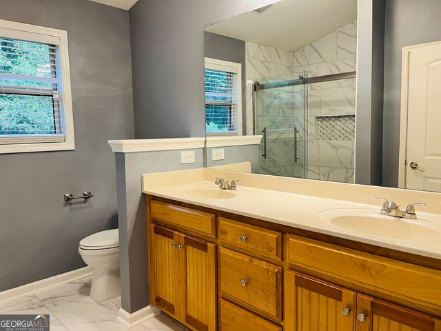5750 Crest Hill Drive, Buford, GA 30518