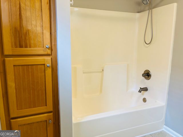 5750 Crest Hill Drive, Buford, GA 30518