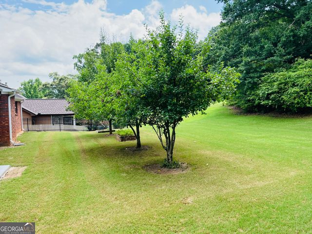 5750 Crest Hill Drive, Buford, GA 30518