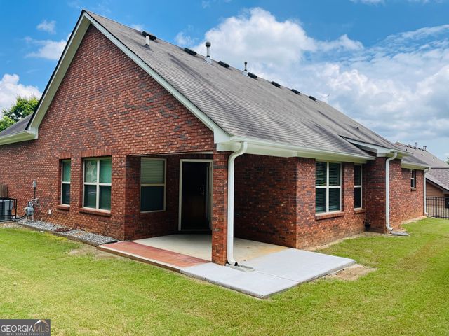 5750 Crest Hill Drive, Buford, GA 30518