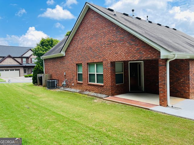 5750 Crest Hill Drive, Buford, GA 30518