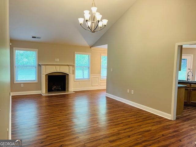 5750 Crest Hill Drive, Buford, GA 30518