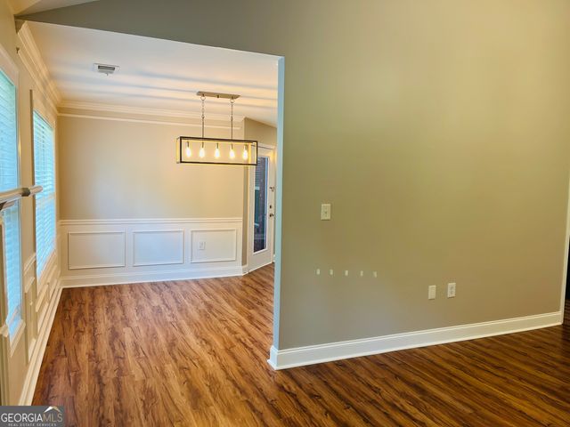 5750 Crest Hill Drive, Buford, GA 30518