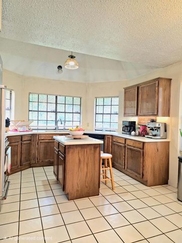 4614 Sunshine Drive, Sugar Land, TX 77479