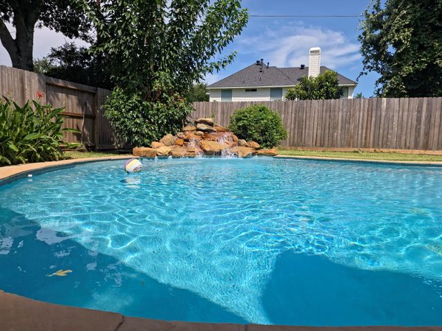 4614 Sunshine Drive, Sugar Land, TX 77479