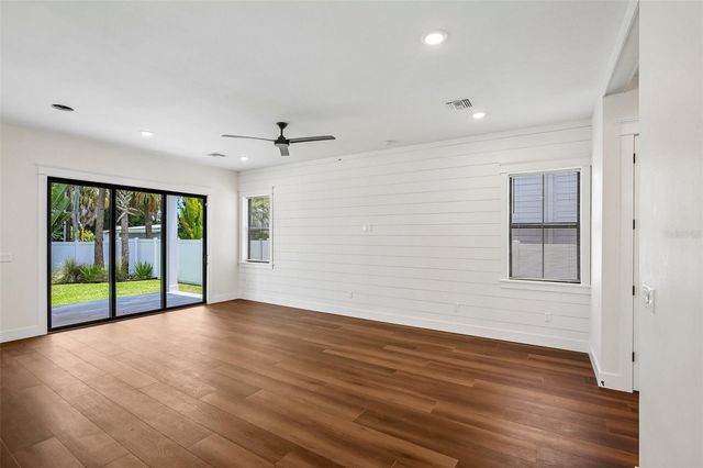 3819 71ST STREET N, St Petersburg, FL 33709