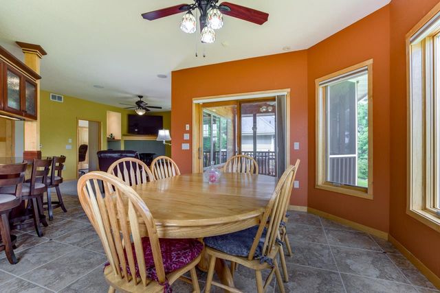 1260 Hanover Trail, Waunakee, WI 53597