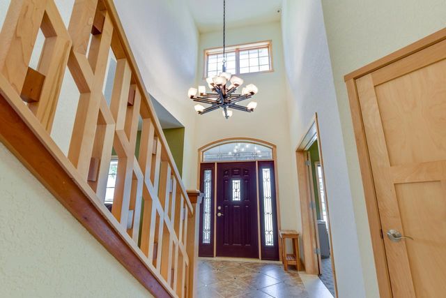 1260 Hanover Trail, Waunakee, WI 53597