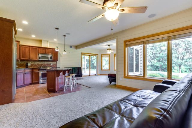 1260 Hanover Trail, Waunakee, WI 53597