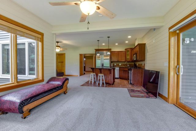 1260 Hanover Trail, Waunakee, WI 53597