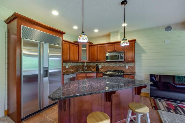 1260 Hanover Trail, Waunakee, WI 53597