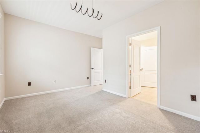 522 Knolls Dr Unit 308, Newport News, VA 23602