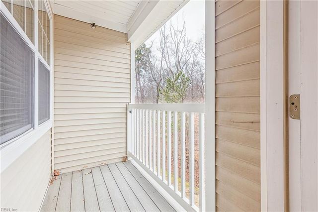 522 Knolls Dr Unit 308, Newport News, VA 23602