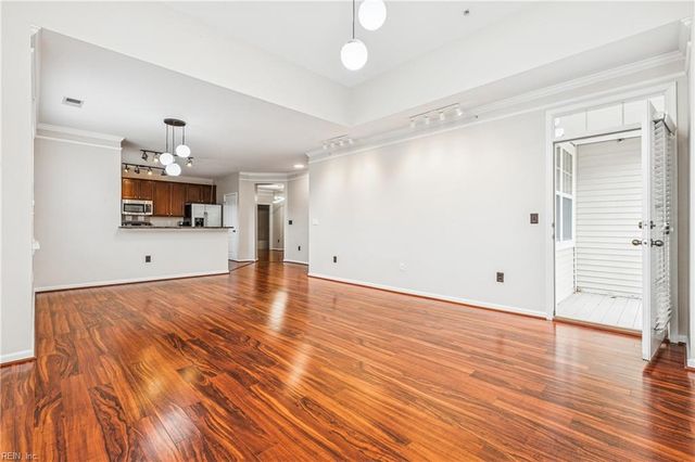 522 Knolls Dr Unit 308, Newport News, VA 23602