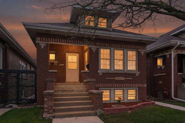 5218 W 55th Street, Chicago, IL 60638