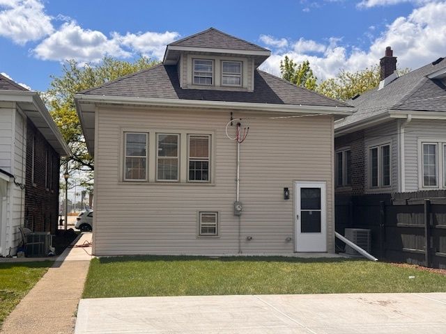 5218 W 55th Street, Chicago, IL 60638