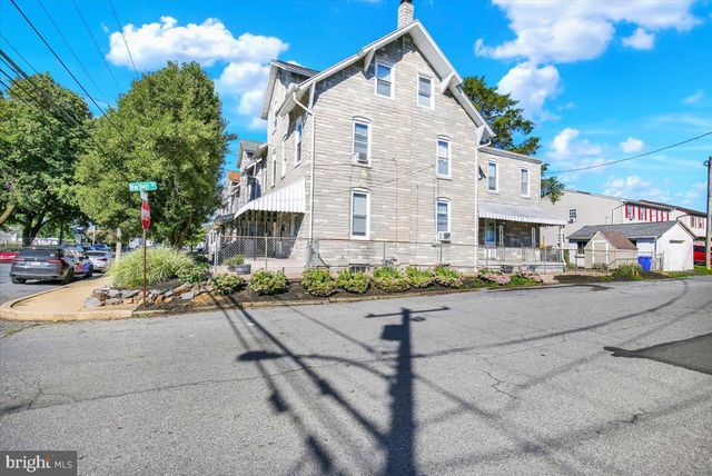 101 UPLAND AVE, Reading, PA 19611