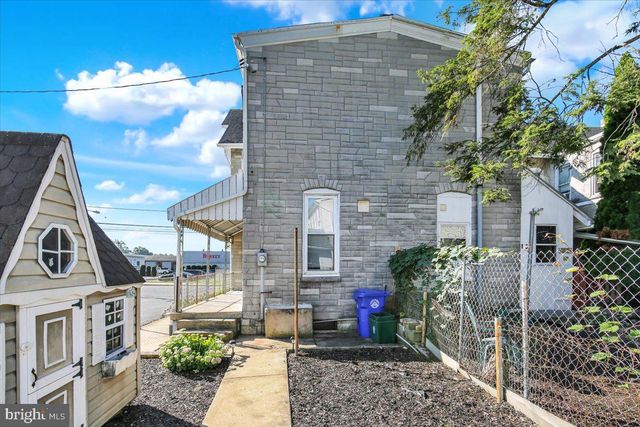 101 UPLAND AVE, Reading, PA 19611