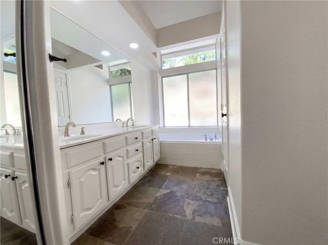 3303 Deaver, Corona, CA 92882