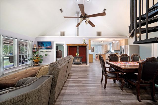 1511 N Walnut Grove Road, Midlothian, TX 76065