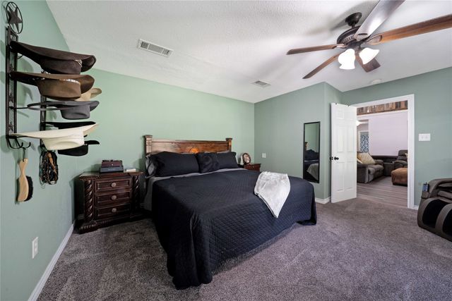 1511 N Walnut Grove Road, Midlothian, TX 76065