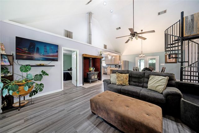 1511 N Walnut Grove Road, Midlothian, TX 76065