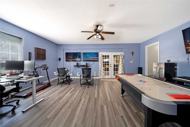 1511 N Walnut Grove Road, Midlothian, TX 76065