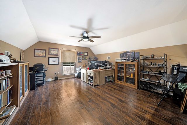 1511 N Walnut Grove Road, Midlothian, TX 76065