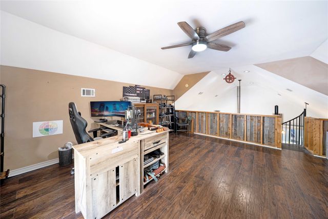 1511 N Walnut Grove Road, Midlothian, TX 76065