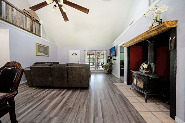 1511 N Walnut Grove Road, Midlothian, TX 76065