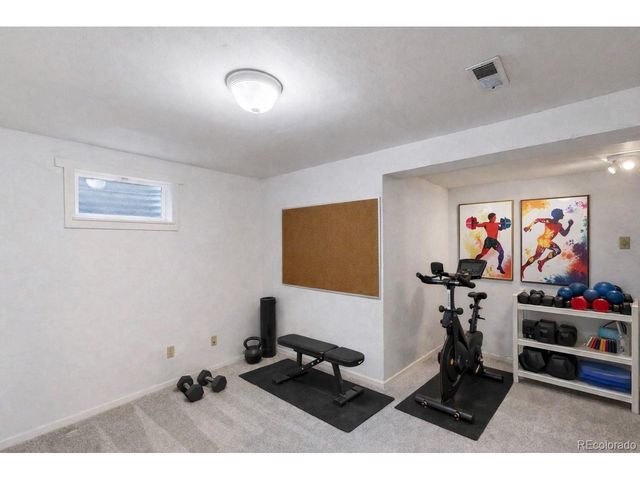 1365 S Newport St, Denver, CO 80224