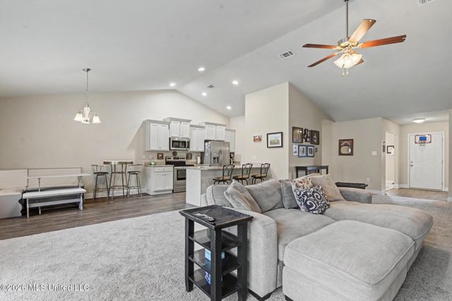 6245 Roxanne Way Way, Biloxi, MS 39532