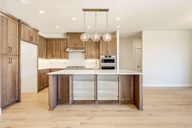 449 Autumn Hills Drive, Medford, OR 97504