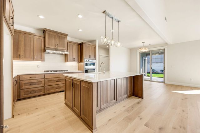 449 Autumn Hills Drive, Medford, OR 97504