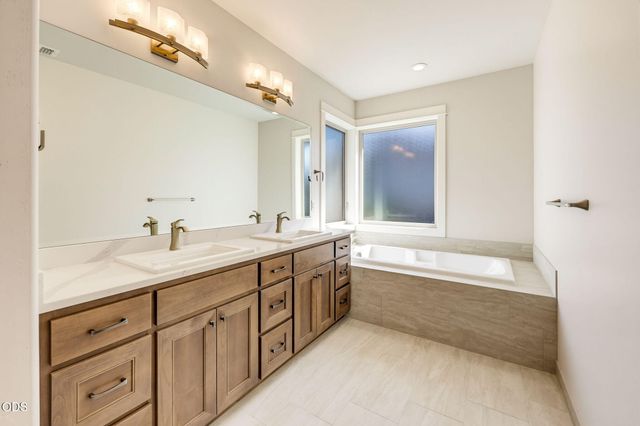 449 Autumn Hills Drive, Medford, OR 97504