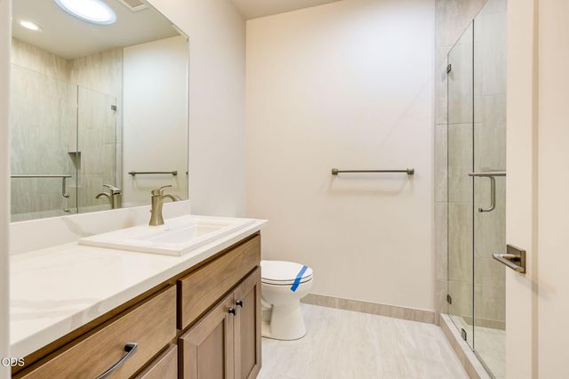 449 Autumn Hills Drive, Medford, OR 97504