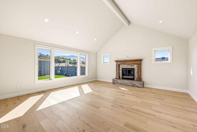 449 Autumn Hills Drive, Medford, OR 97504