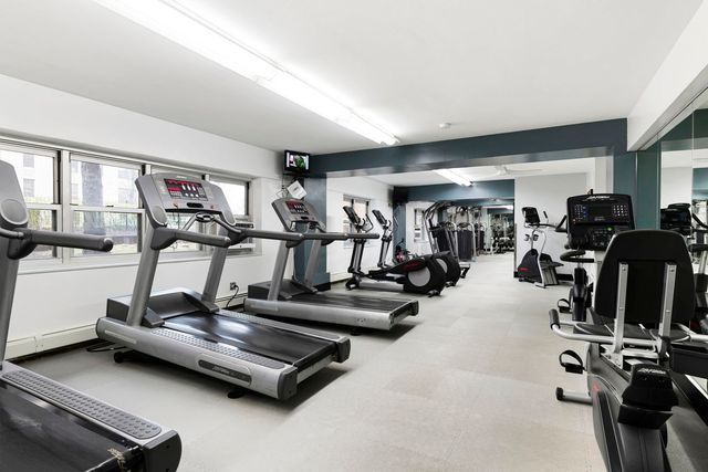 4960 N Marine Drive 1519, Chicago, IL 60640
