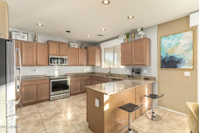 2431 E OMEGA Drive, San Tan Valley, AZ 85143