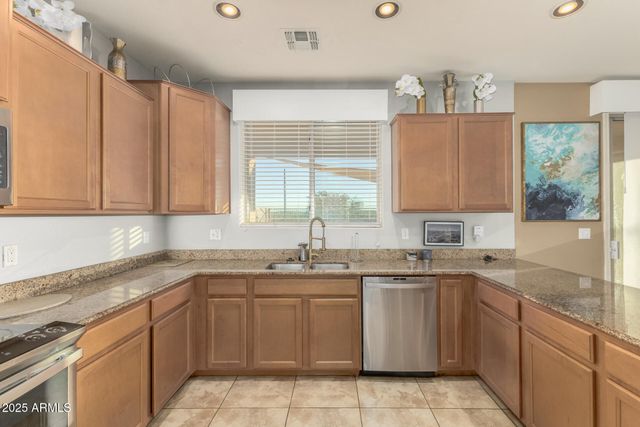 2431 E OMEGA Drive, San Tan Valley, AZ 85143