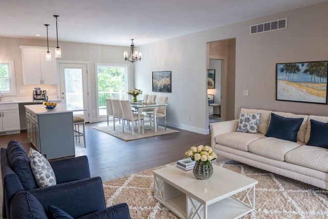 103 Diamond Point Lane, New Buffalo Twp, MI 49117