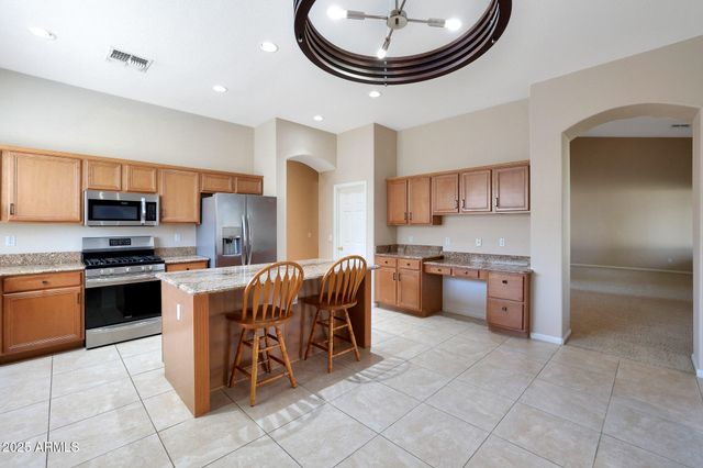 21919 N 79th Avenue, Peoria, AZ 85383