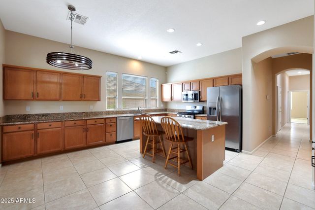 21919 N 79th Avenue, Peoria, AZ 85383