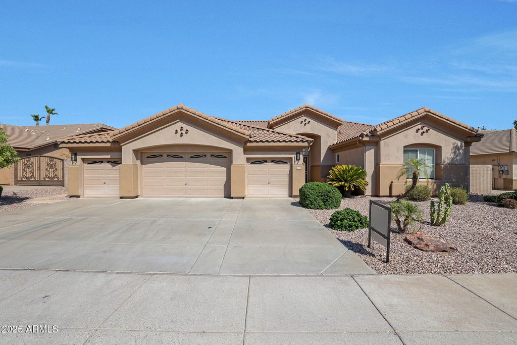 21919 N 79th Avenue, Peoria, AZ 85383
