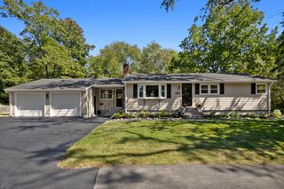 146 Helen Dr, Marlborough, MA 01752