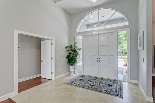 139 BROOKHAVEN Court, Palm Beach Gardens, FL 33418