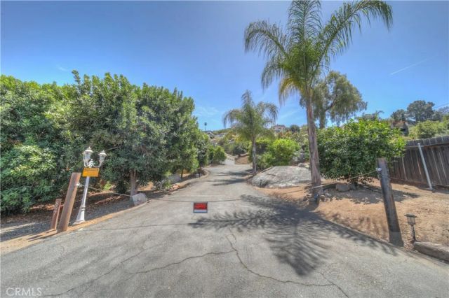 897 Leland Place, El Cajon, CA 92019